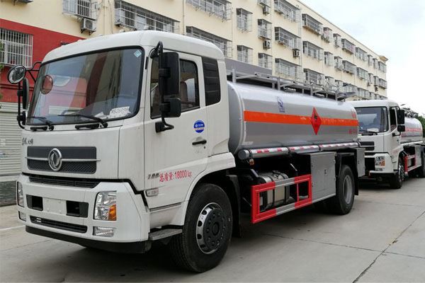 10000 Liters Carbon Steel Fuel Dispenser Truck