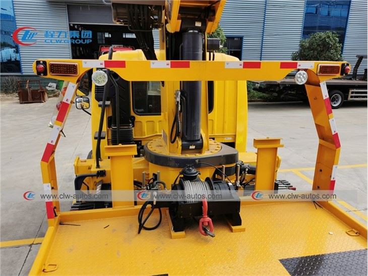 10Ton FAW Flatbed Wrecker Truck XCMG 8Ton Crane