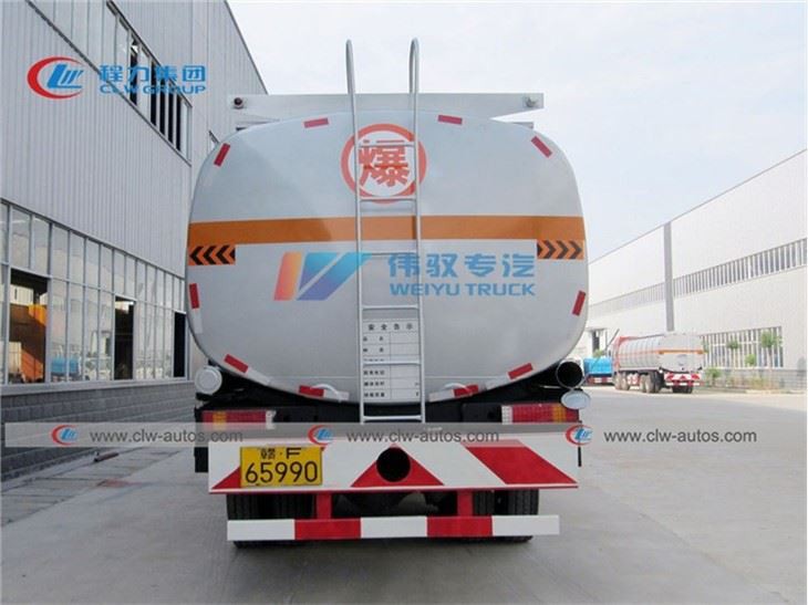 FAW J5M 30000L Diesel Transportation Tanker Truck With Flow Meter