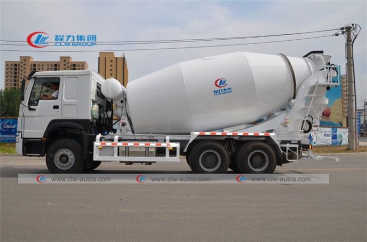 Sinotruk HOWO 12CBM Cement Mixer Truck