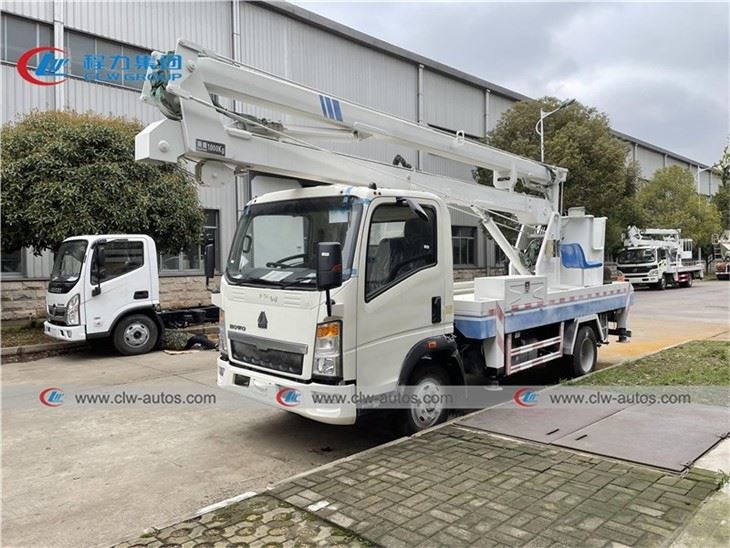 15Meter HOWO RHD Insulated Folding Boom Aerial Working Truck