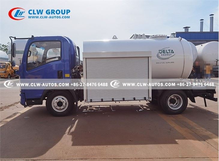 2 Metric Tons 5m3 LPG Gas Refueling Tanker Truck