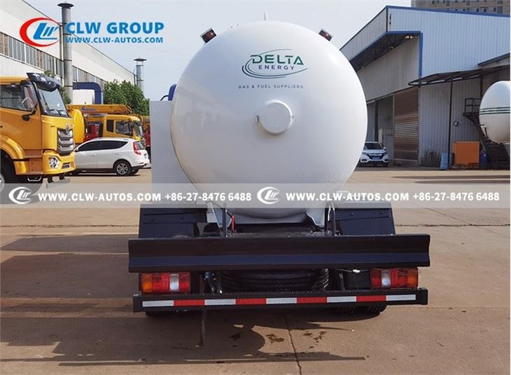 2 Metric Tons 5m3 LPG Gas Refueling Tanker Truck