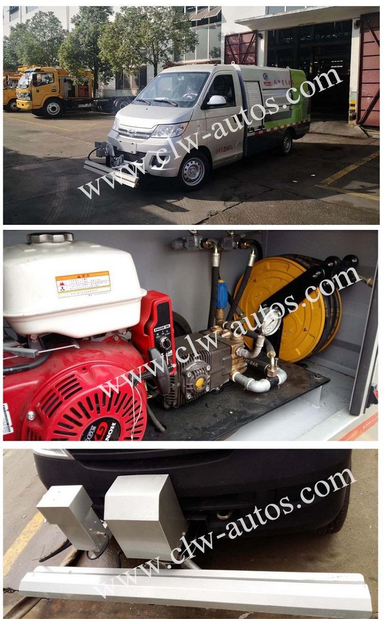 Details Photo of Mini sidewalk cleaning truck