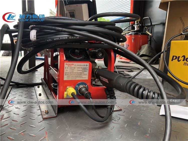 4X4 Mobile Workshop Truck4