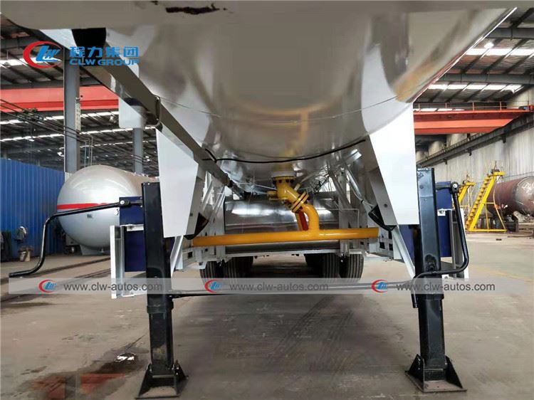 49.6cbm LPG Semi Trailer 04