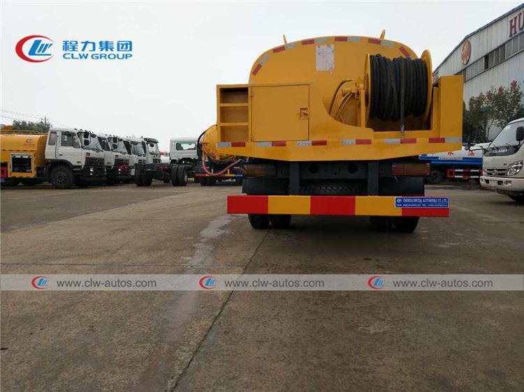 8000Liters High Pressure Jetting Truck07
