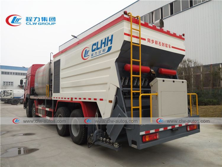 Synchronous Chip Sealer Truck13