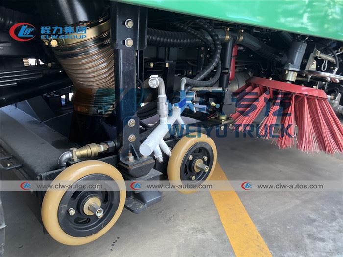 Road Sweeper Truck (1)
