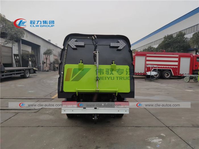 road sweeper truck 05
