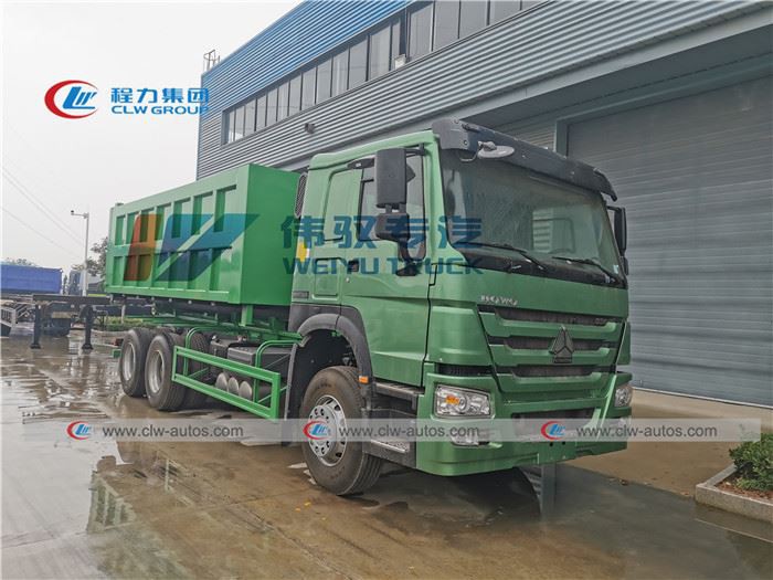 Roll off garbage truck 01
