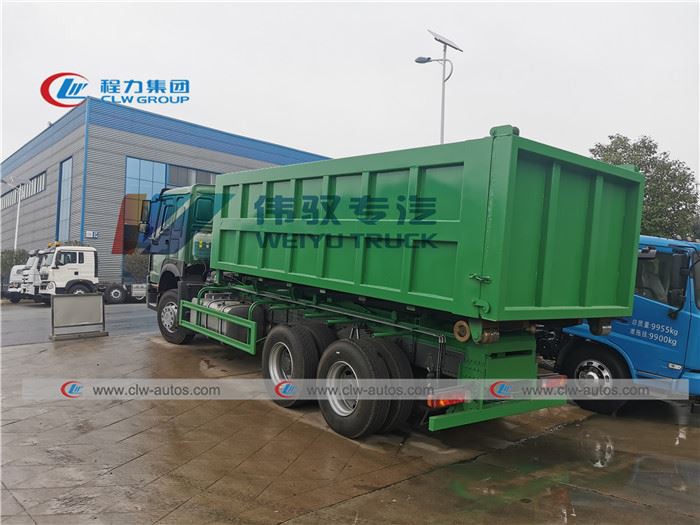 Roll off garbage truck 03