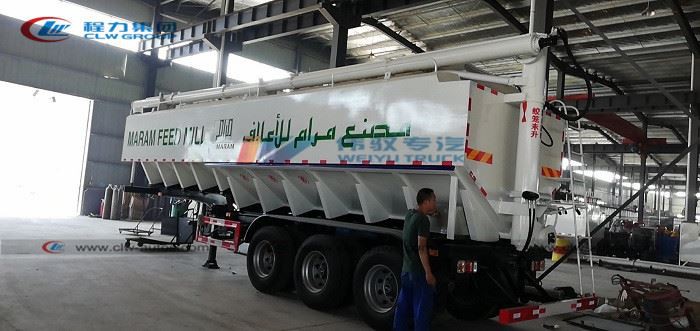Dongfeng 3-axle Livestock Feed Tank Trailer truck