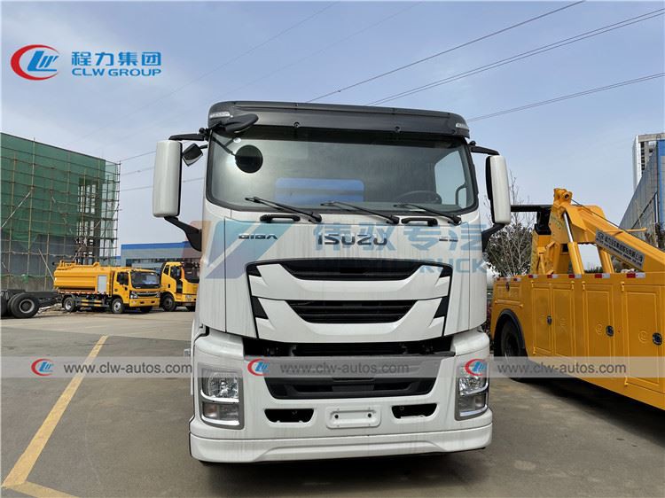 isuzu giga vacuum truck10