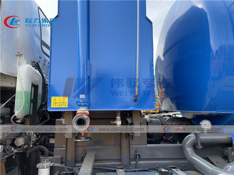 isuzu giga vacuum truck12