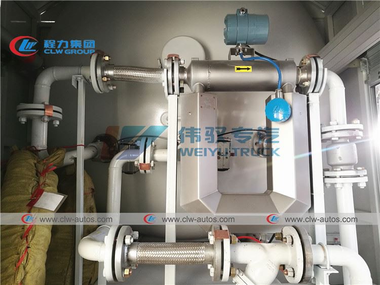 LPG Refueler Truck02