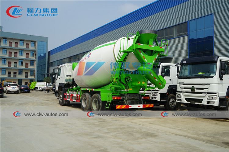 2. 6x4 HOWO Concrete Mixer Truck (3)