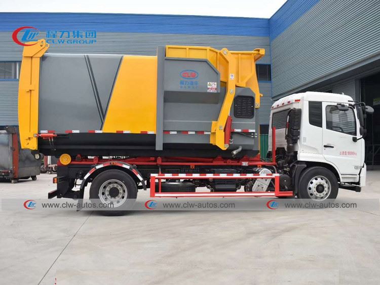 Garbage Station  Hooklift Truck 3