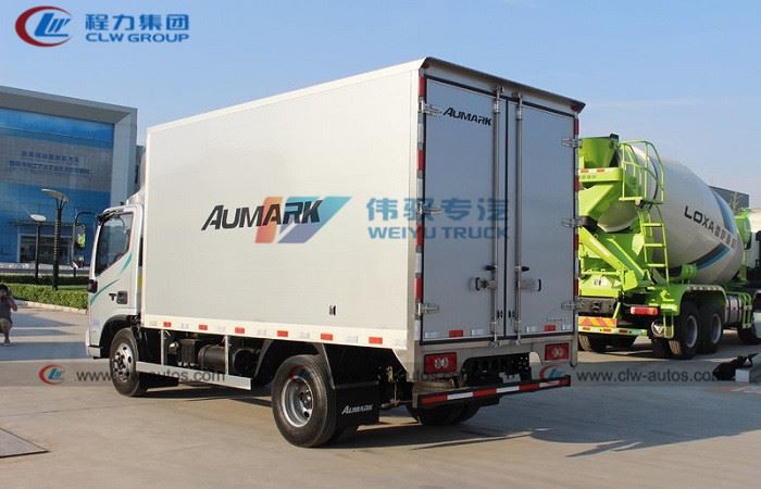 Foton 5t refrigerated van truck
