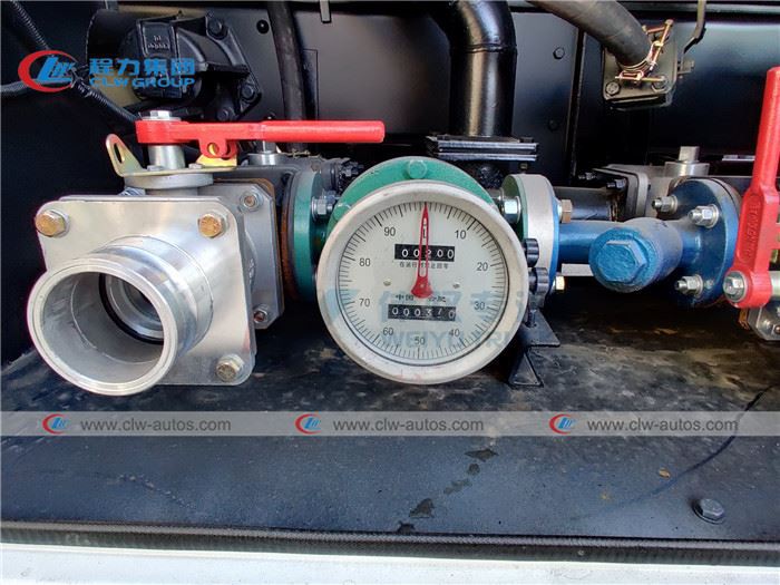 howo 10,000L Oil Bowser Truck15