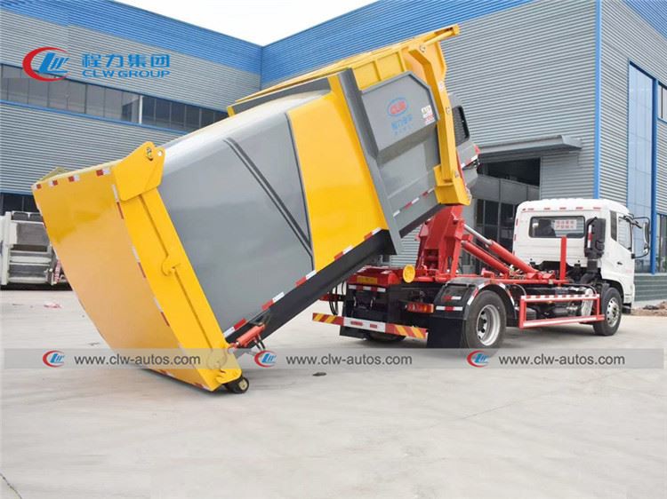 Hook Lift Garbage Compactor Truck 2