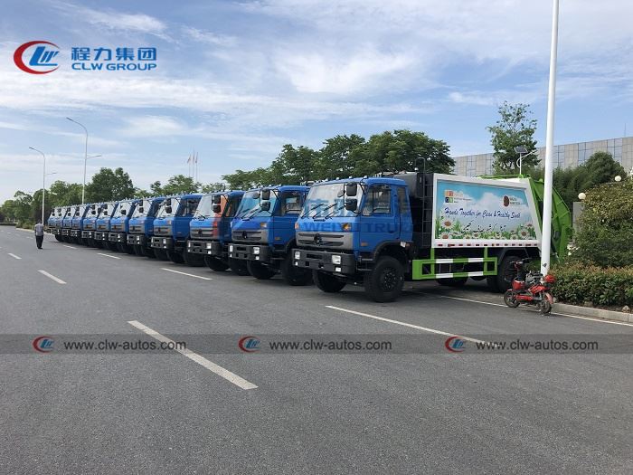 China garbage compactor truck
