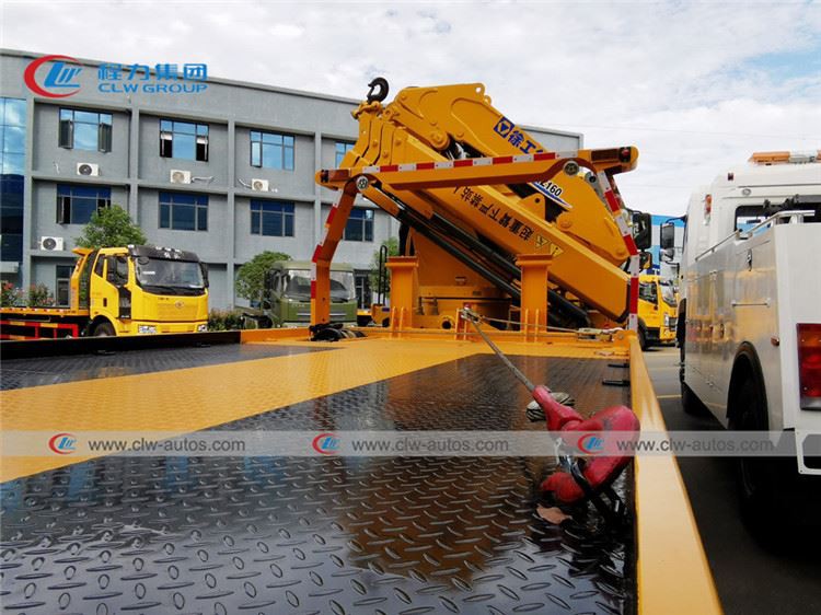 FAW J6L Flatbed Wrecker Tow Truck 9