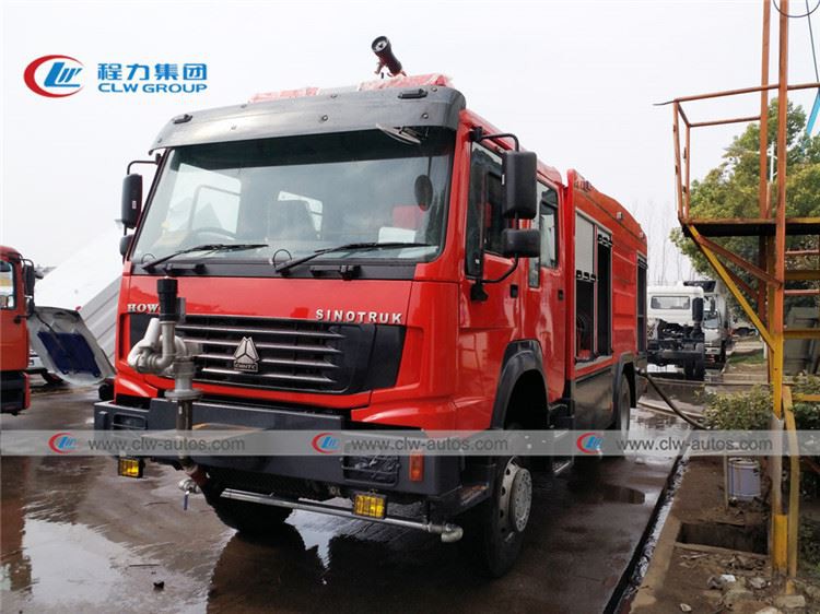 4x4 Fire Fighting Truck 1