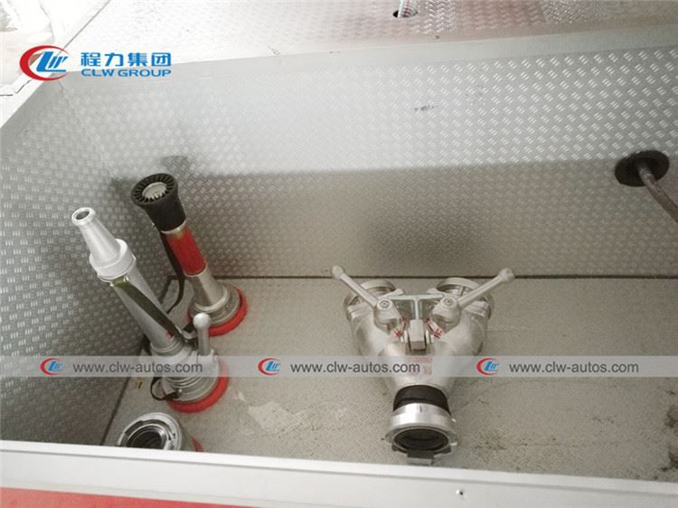 4x4 Fire Fighting Truck 14