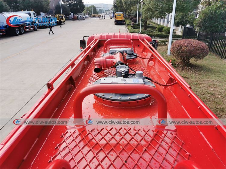 Dongfeng 8500Liter Fuel Tank Truck 9
