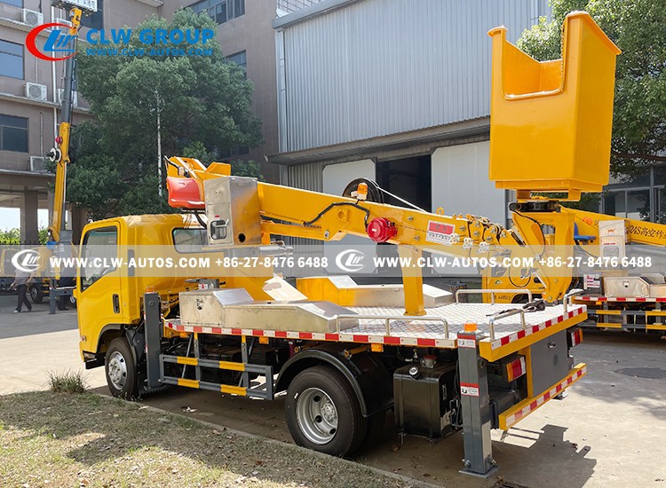 Telescopic aerial platform truck (3)