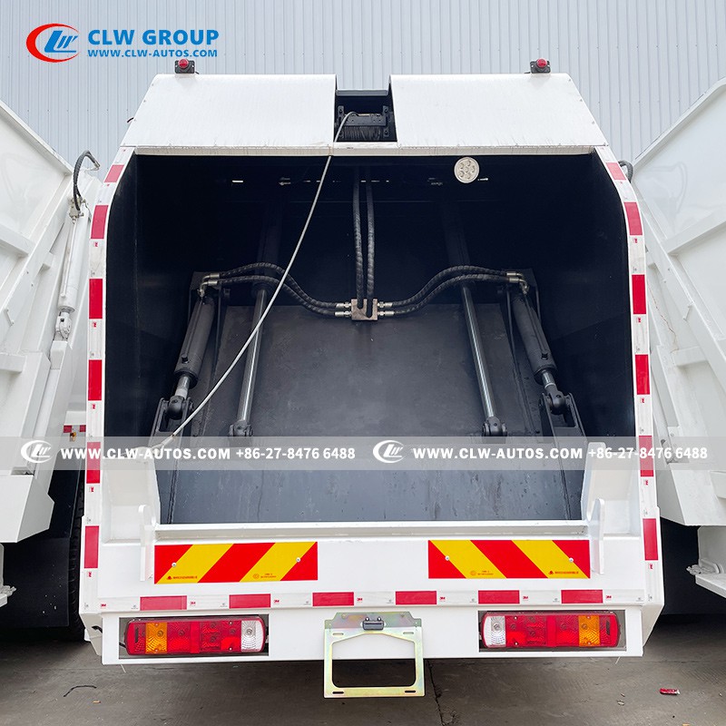 Angola Garbage Compactor truck Howo 20m3 (2)