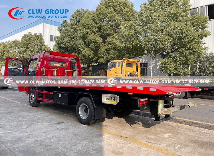 product-750-550 5 tons flatbed Roll back wrecker tow truck right hand drive (11)