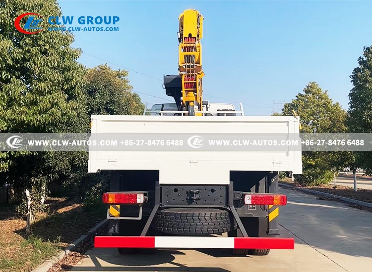SINOTRUK HOWO 4X4 TRUCK 