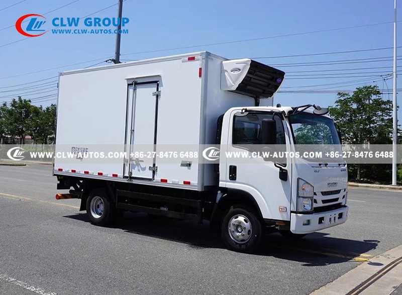 ISUZU 10cbm Refrigerated Van Truck With Hydraulic Tailplate 8