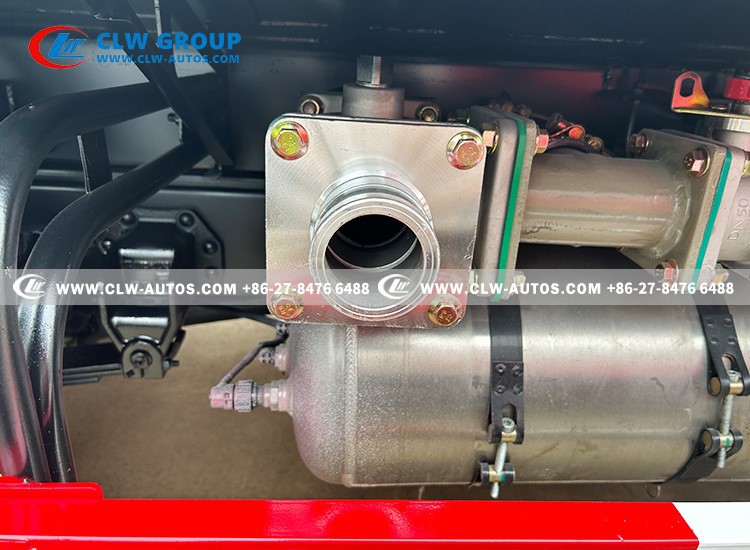 China HOWO 5cbm 5m3 5000liters Water Sprinkler Truck For Road Cleaning 10