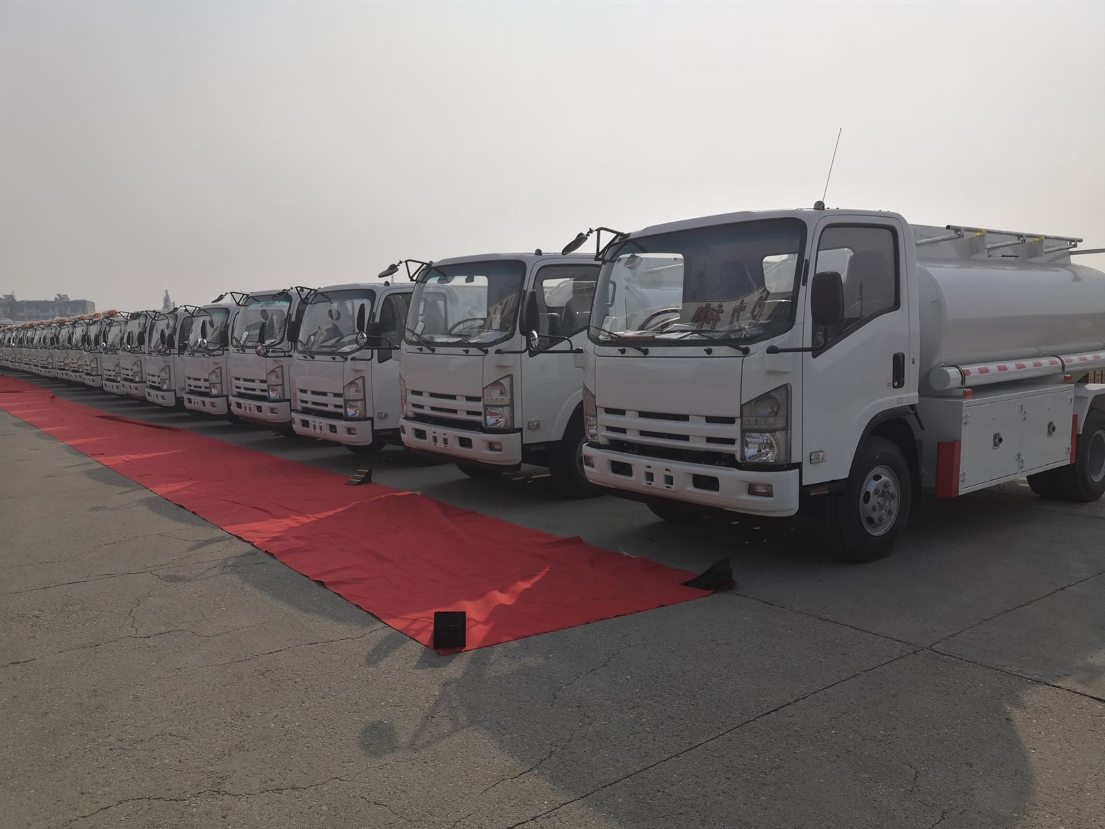 ISUZU CAFU FUEL TRUCKS