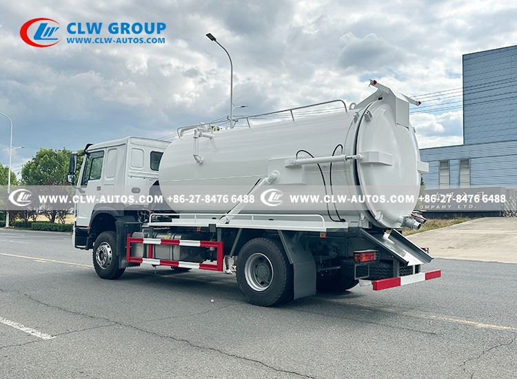 vacuum cesspit truck 2