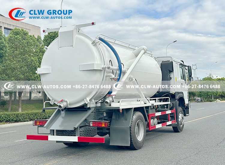 vacuum cesspit truck 1