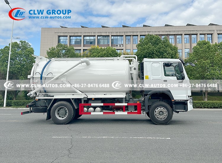 vacuum cesspit truck 14