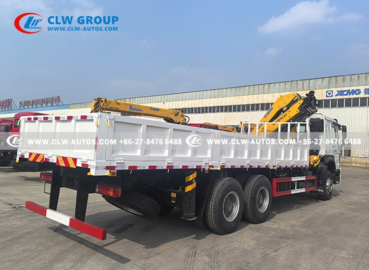 SINOTRUK TRUCK WITH CRANE 10 TONS 14