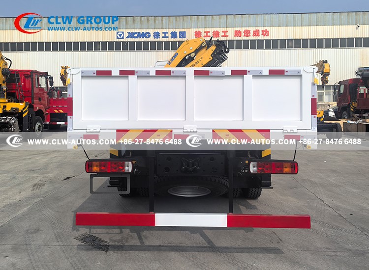SINOTRUK TRUCK WITH CRANE 10 TONS 1