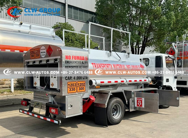 4000L Oil Refueling Truck cafu design aliminum alloy tank foton aumark s cummins engine 141HP 2 dispenser 11