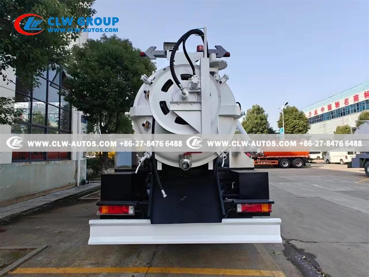 Dongfeng 64 375HP 10CBM Sewer Cleaning and Vacuum Truck Successfully Exported to Yemen5