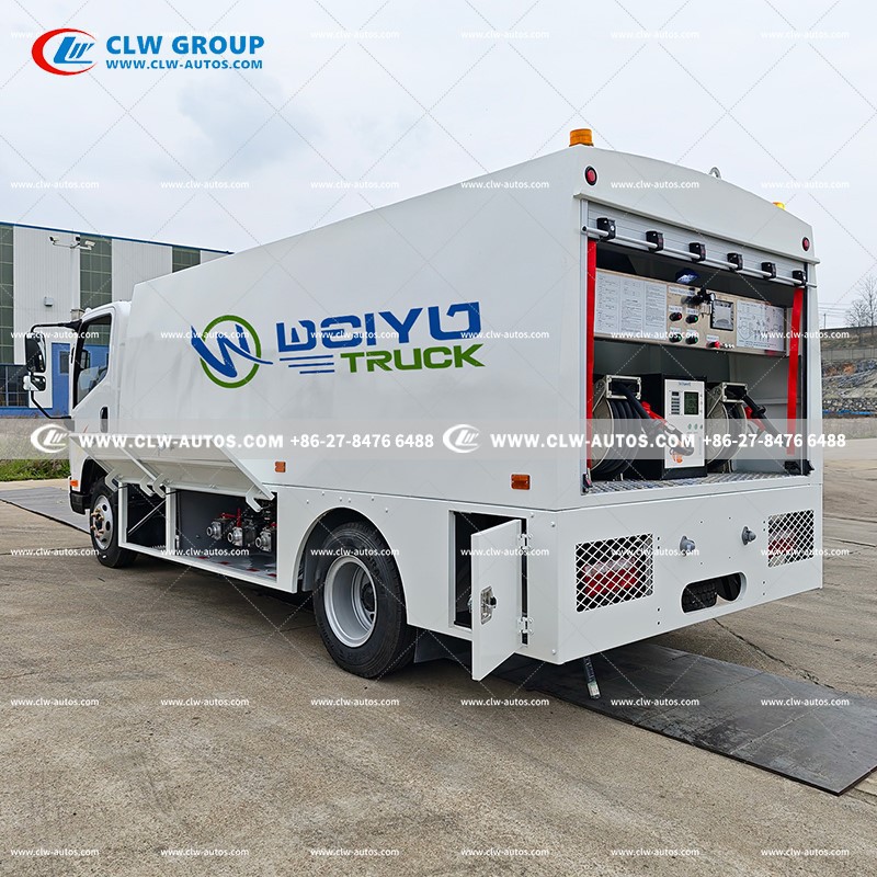 CAFU Fuel Delivery Truck FAW 4