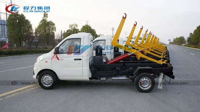3cbm Hook Lift Garbage Truck