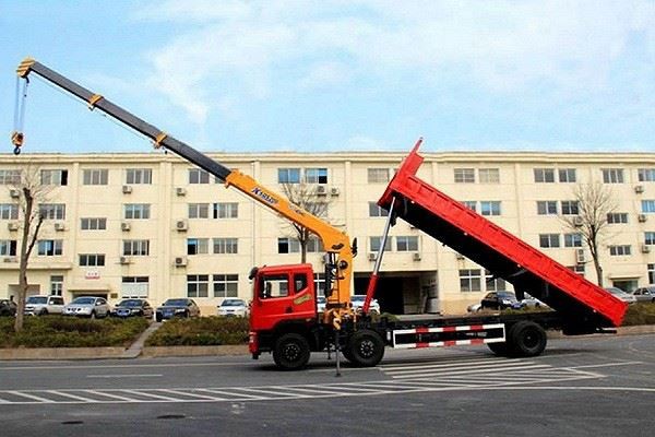 4-Arm Straight Boom Crane