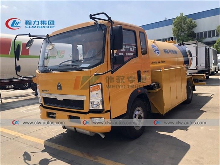 4Tons 8000L LPG Dispenser Truck Howo
