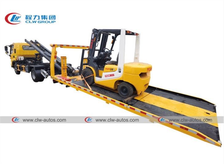 4Tons Full Landing Car Carrier Flatbed Tow Wrecker Truck