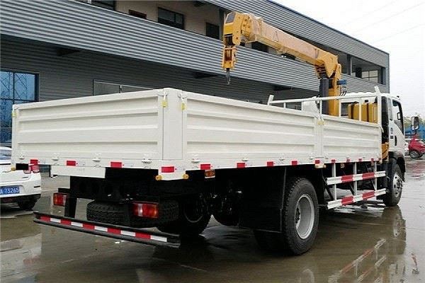 4tons Telescopic Boom Truck